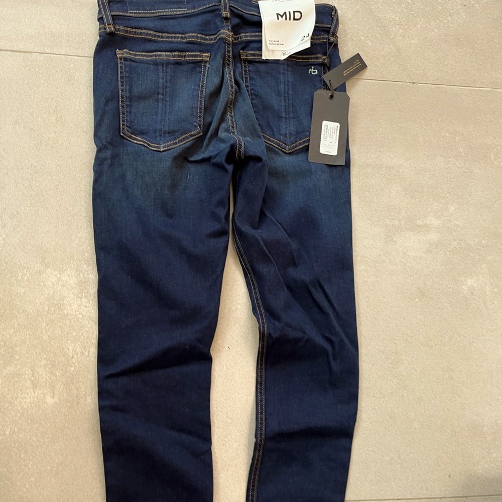 Rag and bone Cate skinny jeans never worn with tags on them.